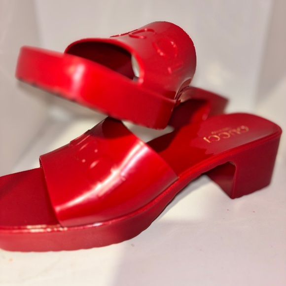 Gucci Women's Bold Red Mules - Picture 1 of 9